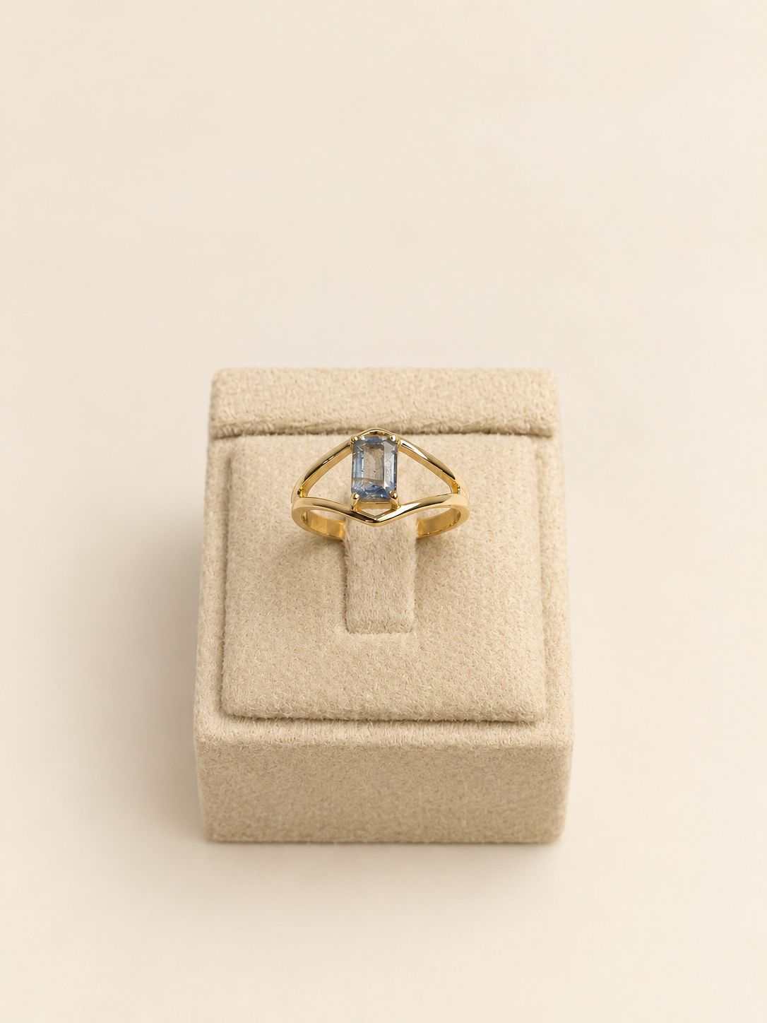 Square Prong Ring