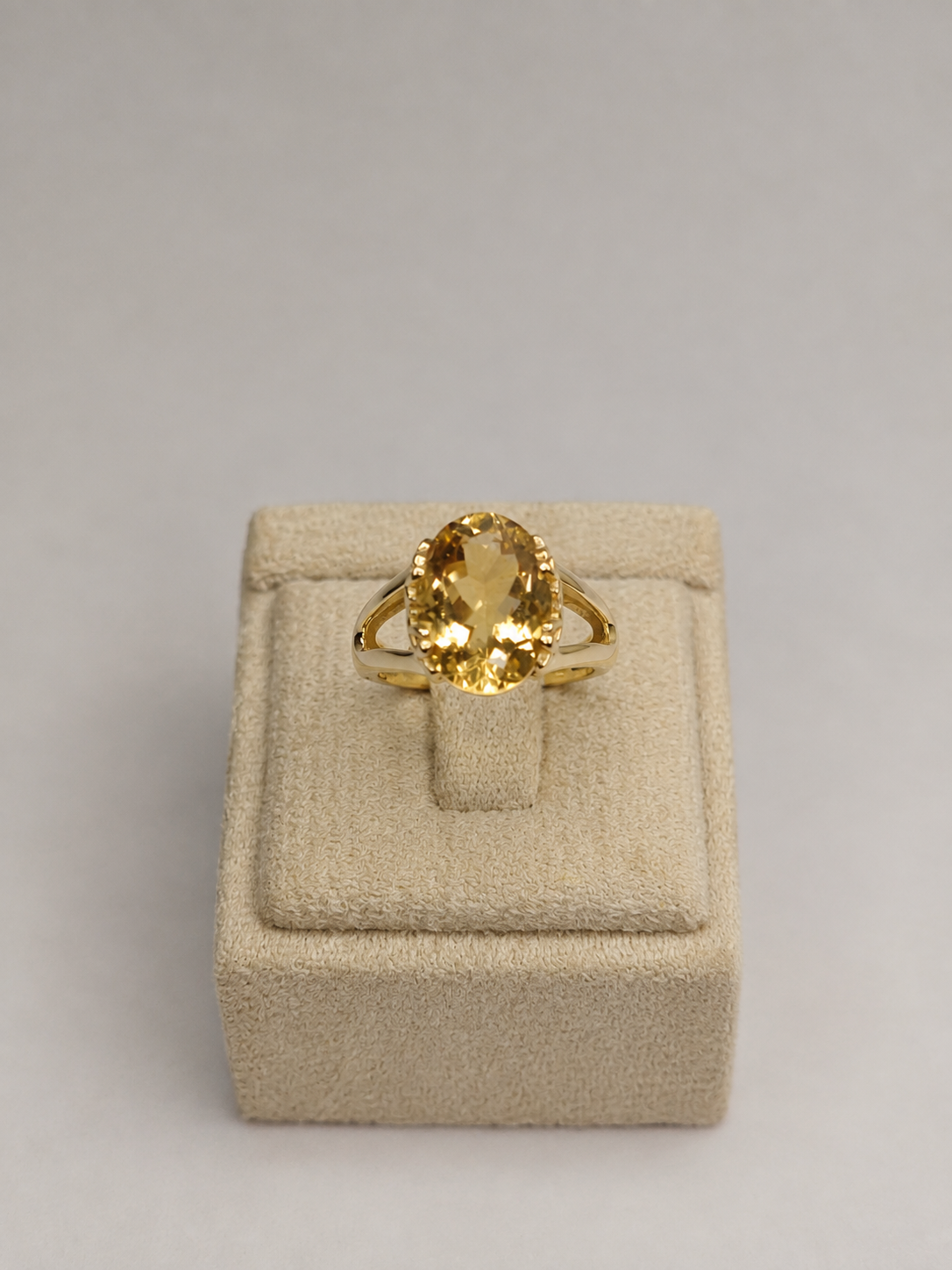 Prong Halo Ring